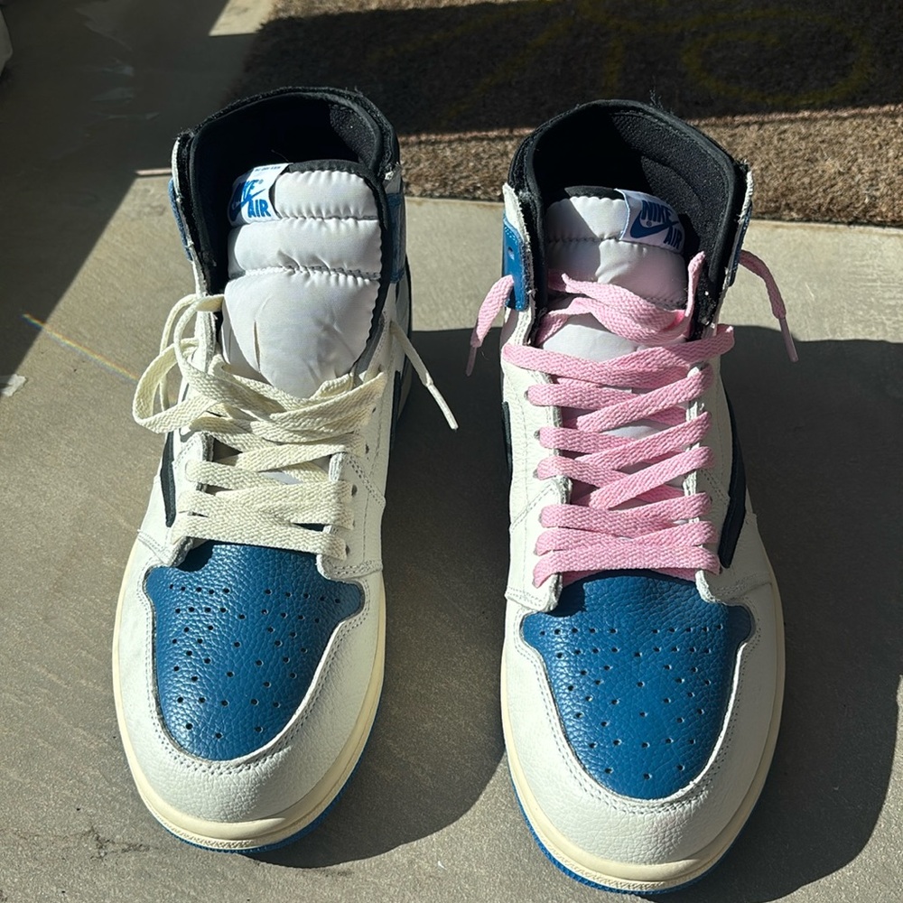 Men’s Air Jordan 1 Retro High OG SP Fragment x Travis Scott size 9.5